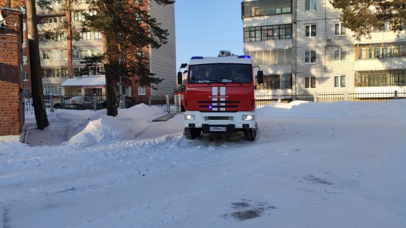 Пожарно-тактическое учение прошло в Северской школе-интернате (20.01.2021)