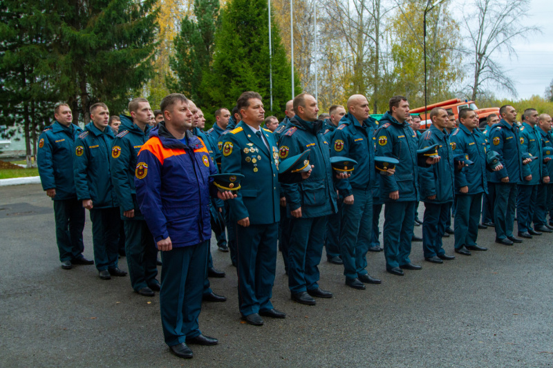 В Северске прошли праздничные мероприятия, посвященные 74-й годовщине со дня образования Специальной пожарной охраны России (9 октября 2021)