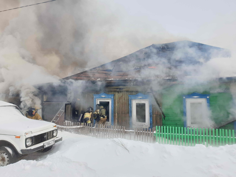 Пожар в жилом доме на пер. Шегарском в Томске (11 февраля 2021 года)