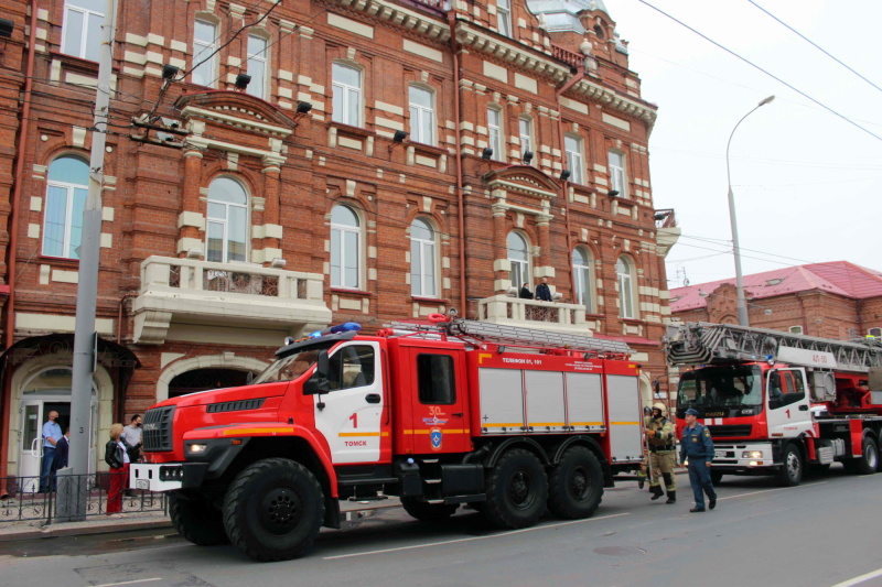 Пожарно-тактические учения в администрации г. Томска (12 августа 2021 года)