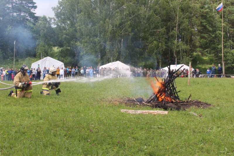 В деревне Малое Протопопово Томского района состоялось закрытие палаточного лагеря «Научись спасать жизнь»  (04.07.2022)